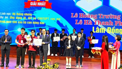 Hai thầy trò bị từ chối cấp visa sang Mỹ dự thi khoa học kỹ thuật quốc tế