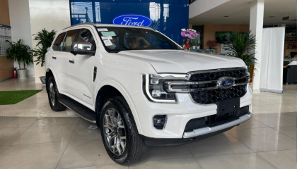 Giá xe Ford Everest lăn bánh tháng 6/2024: Giảm không 'phanh' đón đầu giảm 50% lệ phí trước bạ