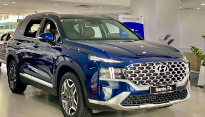 Giá xe Hyundai Santa Fe tháng 7 giảm sâu xả kho đón bản mới         