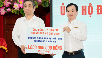 EVNHCMC chung sức ủng hộ đồng bào bị thiệt hại do bão số 3