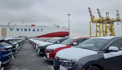 VinFast VF8 của tỷ phú Phạm Nhật Vượng sắp gia nhập một thị trường lạ, nơi Tesla đang chiếm lĩnh thị phần
