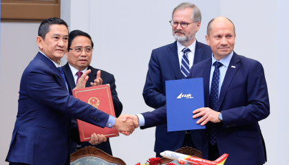 Vietjet 'bắt tay' trường bay F AIR - Cộng hoà Séc đào tạo phi công