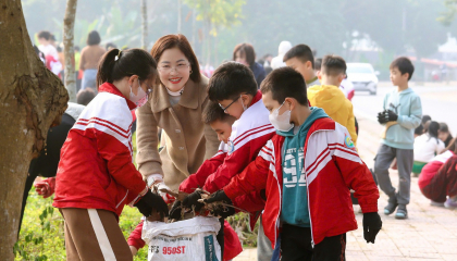 Học sinh Lào Cai trải nghiệm 'tiết học xanh'