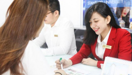 UEF tặng học bổng 50% cho tất cả con em ngành giáo dục