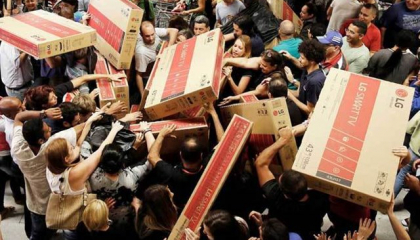 10 sự cố kinh dị nhất trong ngày hội giảm giá Black Friday