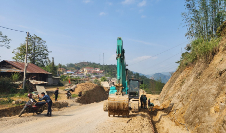 Lai Châu: Nỗ lực vượt khó đẩy nhanh tiến độ khắc phục hậu quả thiên tai, bảo đảm giao thông