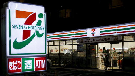 7-Eleven 'ăn gian' lương nhân viên gần 50 năm?