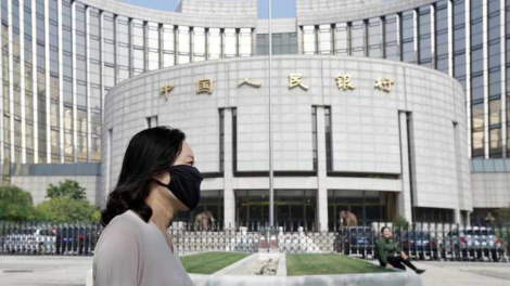 Kinh tế Trung Quốc ngấm đòn dịch Covid-19, PBOC ám chỉ mạnh tay hỗ trợ