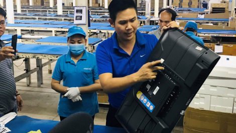 Soi hồ sơ Asanzo của Shark Tam vừa bị dừng làm thủ tục hải quan do nợ gần 50 tỷ đồng tiền thuế