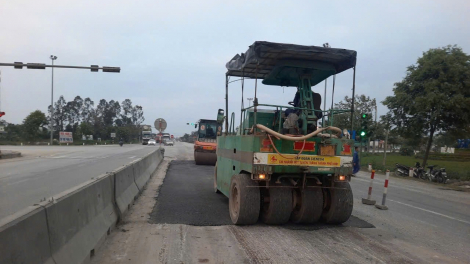 Cienco4 tiếp tục tập trung lực lượng sửa chữa hư hỏng trên đoạn tuyến QL1