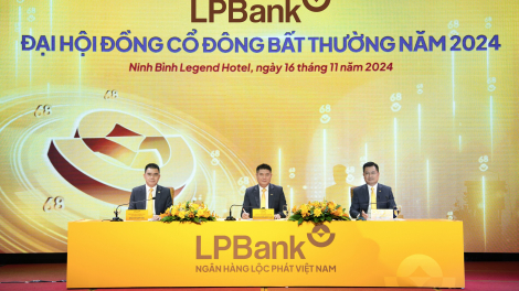 Chủ tịch LPBank Nguyễn Đức Thuỵ nói về việc chuyển trụ sở chính và cam kết chia cổ tức tỷ lệ tối thiểu 16,8%