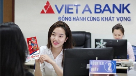 Lợi nhuận 'bốc hơi' 14 tỷ sau kiểm toán, VietABank (VAB) dự trình lãi tăng 15%, lên kế hoạch chuyển sàn