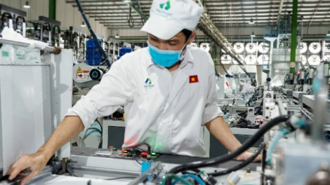 An Phát Holdings (APH) bảo lãnh cho Nhựa An Phát Xanh (AAA) vay 200 tỷ đồng tại Techcombank