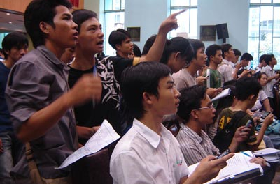 VN-Index và HNX-Index tiếp tục tăng mạnh