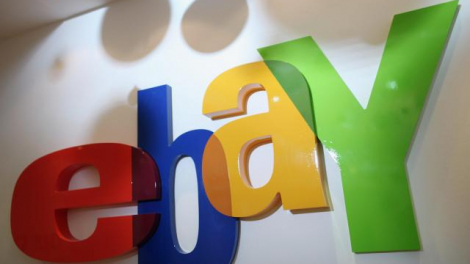 Rao bán bạn gái trên eBay, sốc với giá hơn 2 tỷ được trả