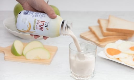 Những ly sữa ấm tình người của Tập đoàn TH