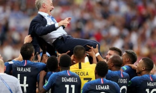 HLV Deschamps: 6 năm 2 trận chung kết, 1 cúp vàng World Cup