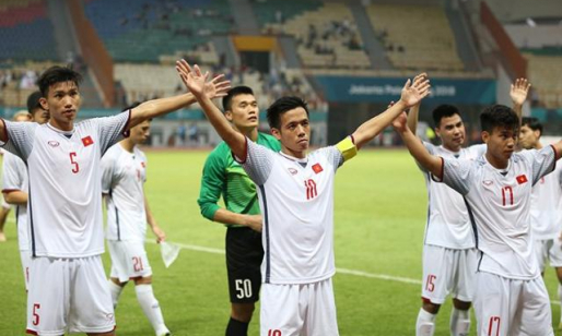 Olympic Việt Nam có nghĩa cử cực đẹp với ĐT nữ Việt Nam