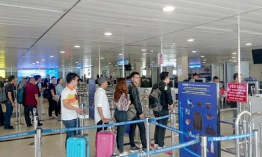 Đến sân bay trước mấy tiếng là hợp lý?