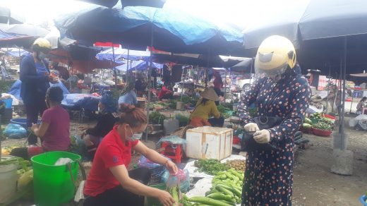 TP. Lai Châu: Nhiều giải pháp phát triển thương mại, dịch vụ