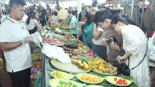 500 loại bánh 3 miền dẻo thơm khiến hàng ngàn người ăn không chán 