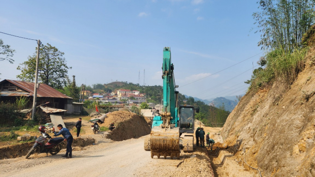 Lai Châu: Nỗ lực vượt khó đẩy nhanh tiến độ khắc phục hậu quả thiên tai, bảo đảm giao thông