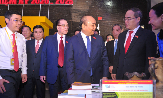 Thủ tướng Nguyễn Xuân Phúc: 'TP.HCM không thiếu tiền và nhân lực, chỉ thiếu cơ chế, chính sách phù hợp'