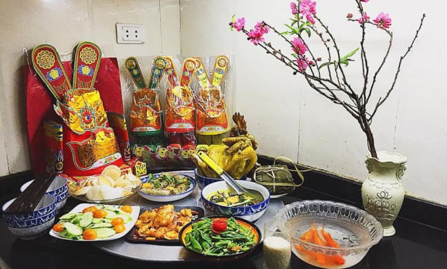 Cúng ông Công ông Táo ngày nào chuẩn nhất? Cúng ở bếp hay trong nhà? 