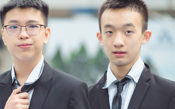 Hiếm có: 100% học sinh một lớp đỗ trường chuyên, nhiều em đỗ cả 2 trường