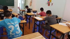 'Chạy đua' học thêm tiếng Anh, đến trẻ tiểu học cũng luyện thi IELTS
