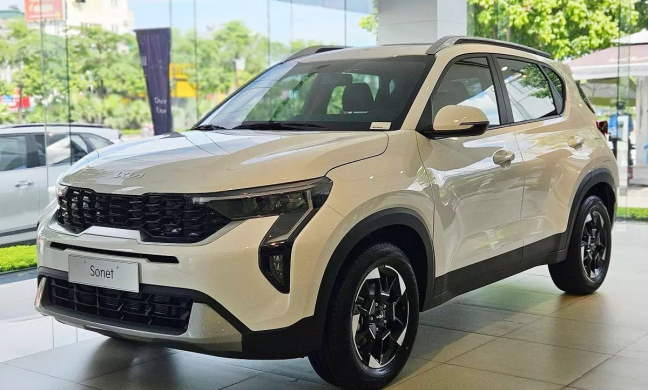 Giá xe KIA Sonet lăn bánh tháng 6/2024: Đua tranh Toyota Raize