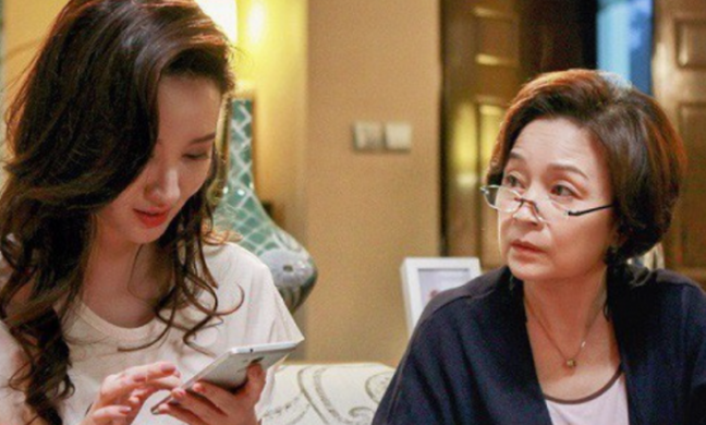 Thuê người về để trông con nhỏ nhưng ai cũng chỉ làm được 1 tháng rồi nghỉ vì không chịu nổi mẹ chồng tôi