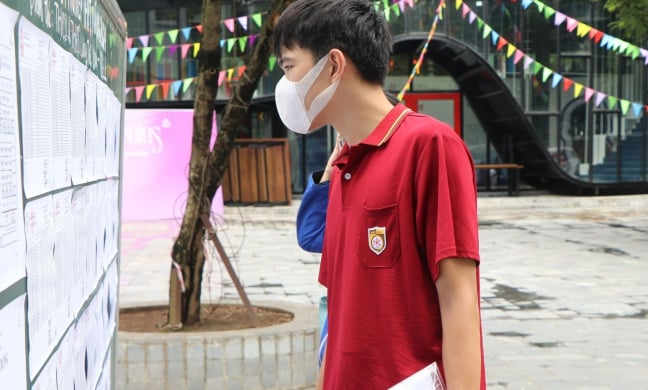 Các trường đại học đình đám ở Hà Nội xét IELTS năm 2025 như thế nào?