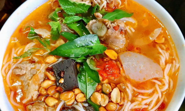 Món ăn có tên gọi “dơ” nhưng thực khách vẫn “đổ xô” đến thưởng thức, vì sao vậy?