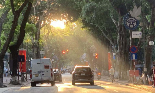Những cung đường đẹp nhất Hà Nội cho chuyến đi bằng xe máy trong ngày