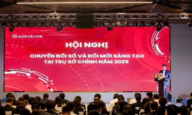 Agribank dồn toàn lực cho đổi mới sáng tạo, khoa học công nghệ và chuyển đổi số.