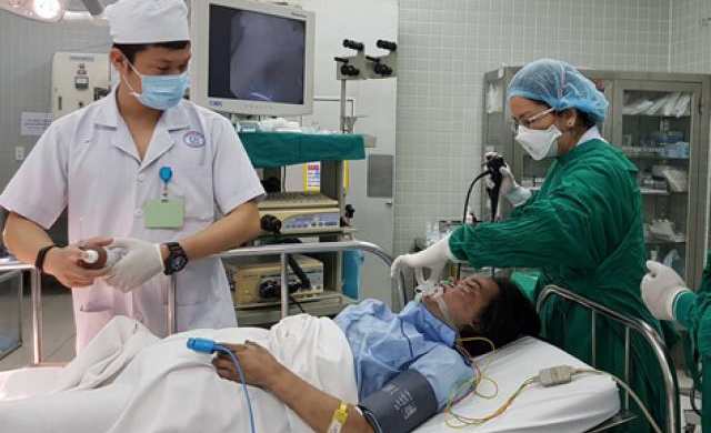 Hầu hết nạn nhân vụ cháy chung cư ở Sài Gòn bị bỏng hô hấp nặng