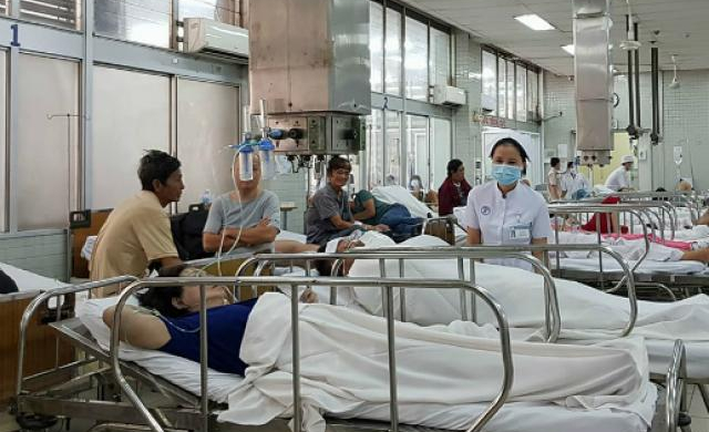 Số người nhập viện cấp cứu sau hỏa hoạn chung cư tăng lên