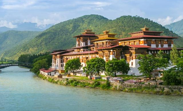 Top 10 điểm đến hấp dẫn nhất năm 2020