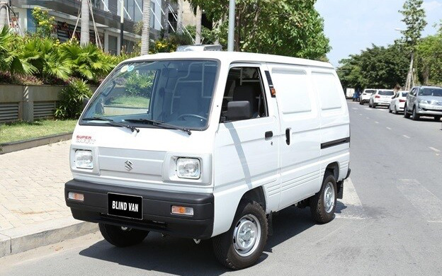  Tiểu thương chuộng xe Suzuki Blind Van