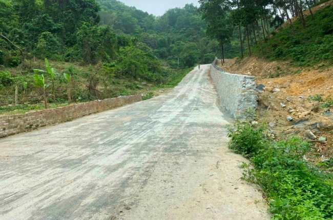 Nếu có tiền nên mua thêm bất động sản, không nên bán ra lúc này