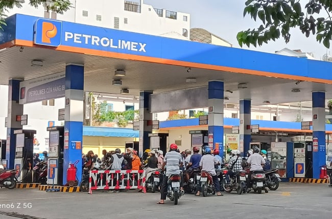 Đề xuất 4 mức thuế bảo vệ môi trường với xăng từ 1.000 - 4.000 đồng/lít