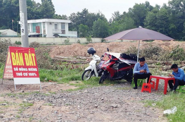 Nhà đầu tư đất nền vùng ven khó thoát hàng