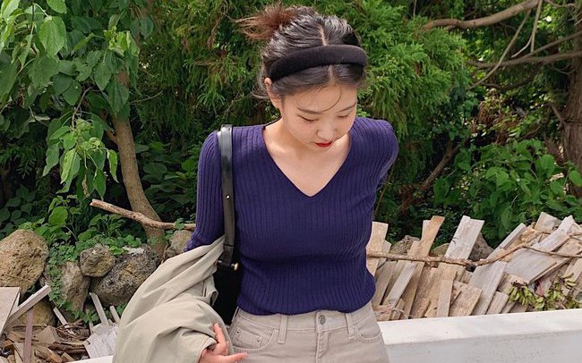 Mặc áo len mỏng theo 10 cách trẻ trung, sành điệu