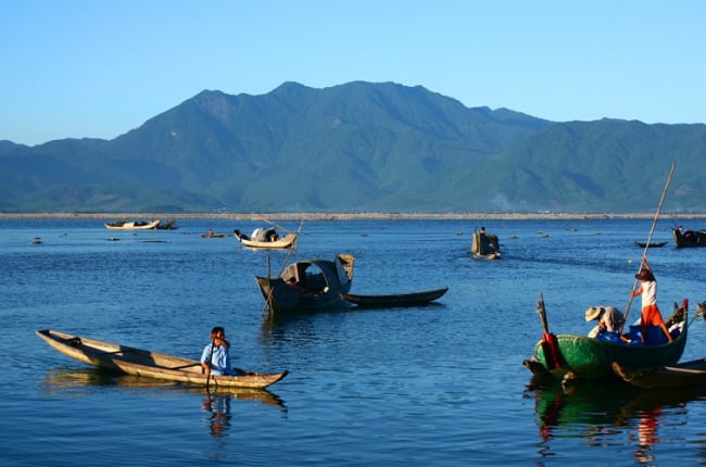 Khám phá đầm Cầu Hai