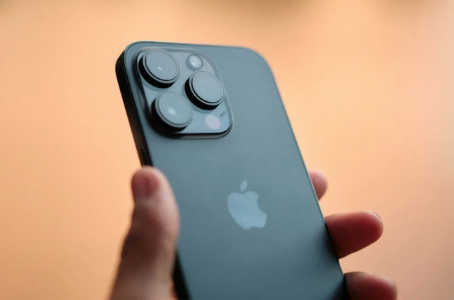 Người dùng mất kiên nhẫn với iPhone 14 Pro