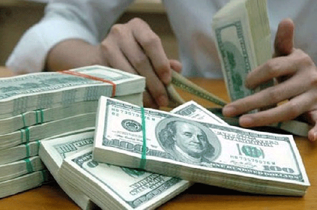 Tỷ giá USD hôm nay 30/12: Lao dốc không phanh trên thị trường tự do