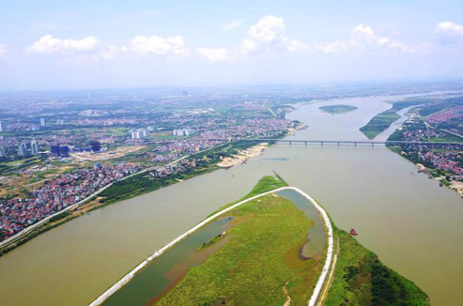 Đầu tư bất động sản ven sông Hồng: Cẩn trọng mất tiền oan