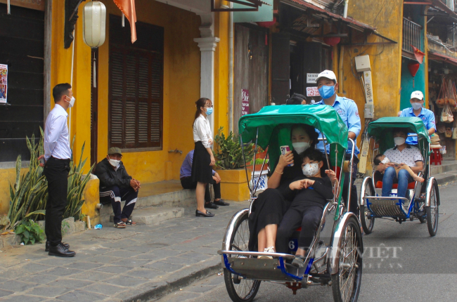 Mùa hè sôi động của ngành du lịch