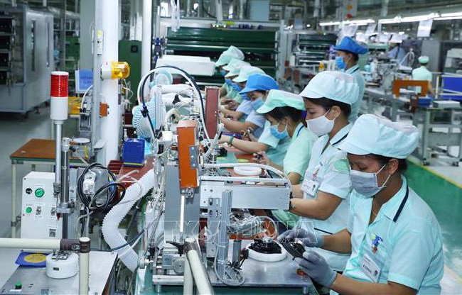 CIEM dự báo 2 kịch bản tăng trưởng kinh tế Việt Nam 2022